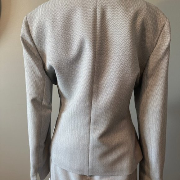 LE SUIT SAGE GREEN CHEVRON 2PC WOMEN'S SUIT - Picture 7 of 9